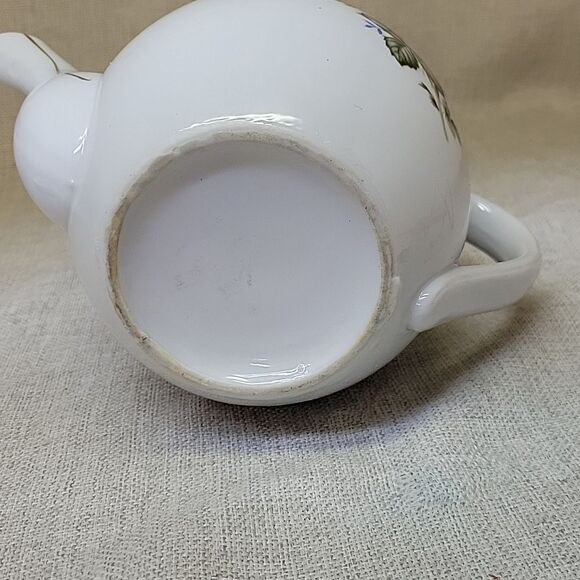 Vintage Fred Roberts Company Floral Porcelain Teapot 4 Saucers - Picture 6 of 9